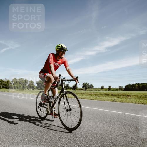 07.09.2025 - 19. Norderstedt Triathlon Michael Burmester http://msf.ph/oto/8853405 07.09.2025 11:48:43 Radfahren 1372 meine-sportfotos.de