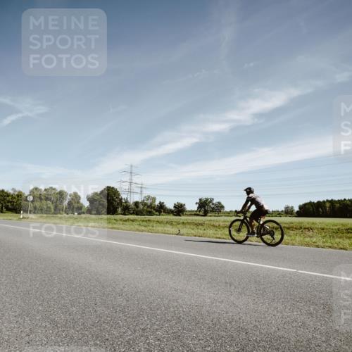 07.09.2025 - 19. Norderstedt Triathlon Michael Burmester http://msf.ph/oto/8853408 07.09.2025 11:48:45 Radfahren 1372 meine-sportfotos.de