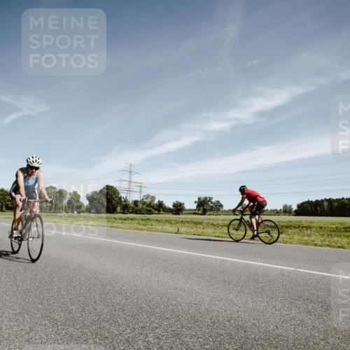 07.09.2025 - 19. Norderstedt Triathlon Michael Burmester http://msf.ph/oto/8853422 07.09.2025 11:48:57 Radfahren 793, 845, 1267 meine-sportfotos.de