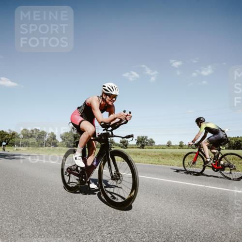 07.09.2025 - 19. Norderstedt Triathlon Michael Burmester http://msf.ph/oto/8853463 07.09.2025 14:46:42 Radfahren 377 meine-sportfotos.de