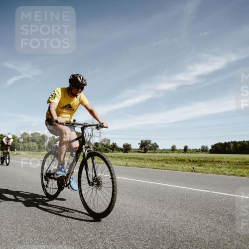 07.09.2025 - 19. Norderstedt Triathlon Michael Burmester http://msf.ph/oto/8853490 07.09.2025 11:50:15 Radfahren 228, 819 meine-sportfotos.de