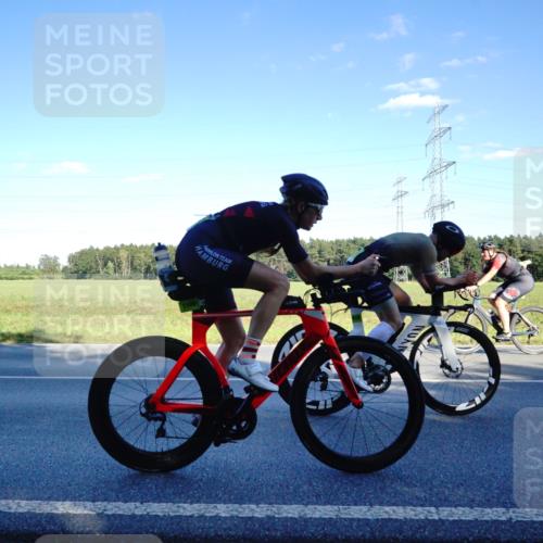 07.09.2025 - 19. Norderstedt Triathlon Michael Burmester http://msf.ph/oto/8853498 07.09.2025 16:03:01 Radfahren 515, 951, 1043, 1100 meine-sportfotos.de