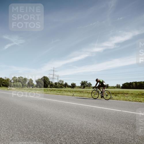 07.09.2025 - 19. Norderstedt Triathlon Michael Burmester http://msf.ph/oto/8853501 07.09.2025 11:50:26 Radfahren 746 meine-sportfotos.de