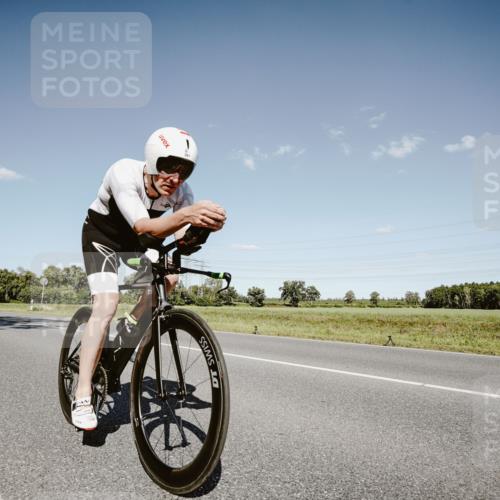 07.09.2025 - 19. Norderstedt Triathlon Michael Burmester http://msf.ph/oto/8853510 07.09.2025 14:47:15 Radfahren 361 meine-sportfotos.de