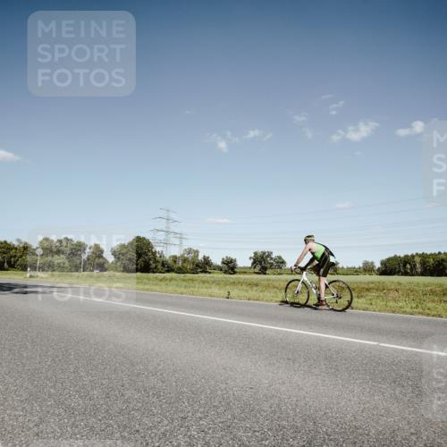 07.09.2025 - 19. Norderstedt Triathlon Michael Burmester http://msf.ph/oto/8853513 07.09.2025 14:47:16 Radfahren 361 meine-sportfotos.de
