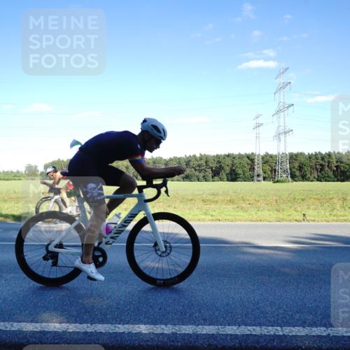 07.09.2025 - 19. Norderstedt Triathlon Michael Burmester http://msf.ph/oto/8853521 07.09.2025 16:03:20 Radfahren 497, 1442, 1625 meine-sportfotos.de