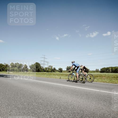 07.09.2025 - 19. Norderstedt Triathlon Michael Burmester http://msf.ph/oto/8853527 07.09.2025 14:47:25 Radfahren 455 meine-sportfotos.de