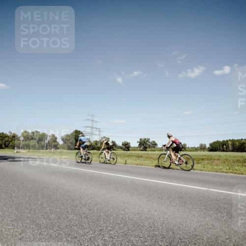 07.09.2025 - 19. Norderstedt Triathlon Michael Burmester http://msf.ph/oto/8853531 07.09.2025 14:47:26 Radfahren 455 meine-sportfotos.de