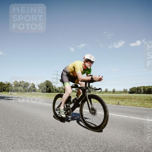 07.09.2025 - 19. Norderstedt Triathlon Michael Burmester http://msf.ph/oto/8853542 07.09.2025 14:47:34 Radfahren 1029, 1497 meine-sportfotos.de