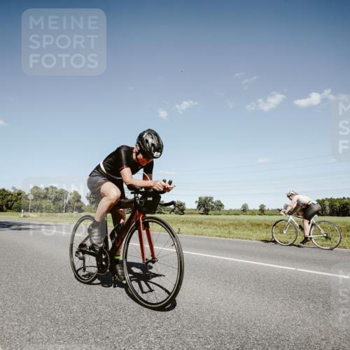 07.09.2025 - 19. Norderstedt Triathlon Michael Burmester http://msf.ph/oto/8853552 07.09.2025 14:47:41 Radfahren 447 meine-sportfotos.de
