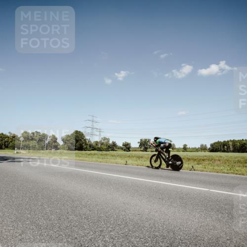 07.09.2025 - 19. Norderstedt Triathlon Michael Burmester http://msf.ph/oto/8853572 07.09.2025 14:48:04 Radfahren 879 meine-sportfotos.de