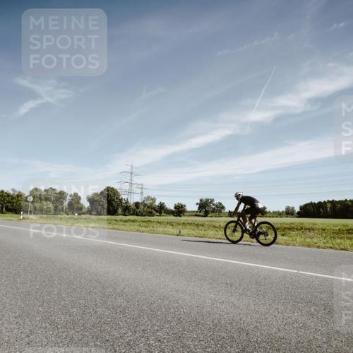 07.09.2025 - 19. Norderstedt Triathlon Michael Burmester http://msf.ph/oto/8853578 07.09.2025 11:51:48 Radfahren 782, 1319 meine-sportfotos.de