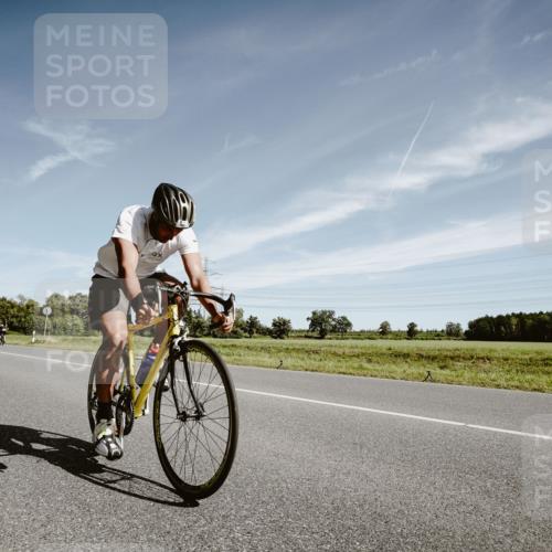 07.09.2025 - 19. Norderstedt Triathlon Michael Burmester http://msf.ph/oto/8853588 07.09.2025 11:51:51 Radfahren 267, 782, 1319 meine-sportfotos.de