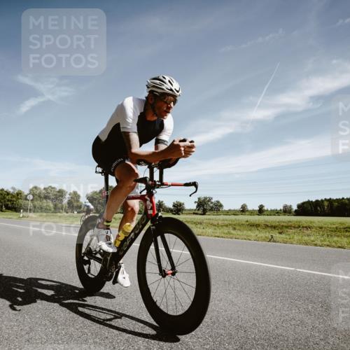 07.09.2025 - 19. Norderstedt Triathlon Michael Burmester http://msf.ph/oto/8853602 07.09.2025 11:52:02 Radfahren 768 meine-sportfotos.de