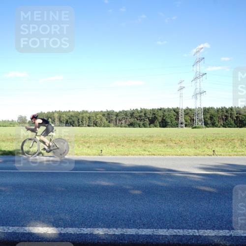 07.09.2025 - 19. Norderstedt Triathlon Michael Burmester http://msf.ph/oto/8853625 07.09.2025 16:04:25 Radfahren 493, 544, 1409 meine-sportfotos.de