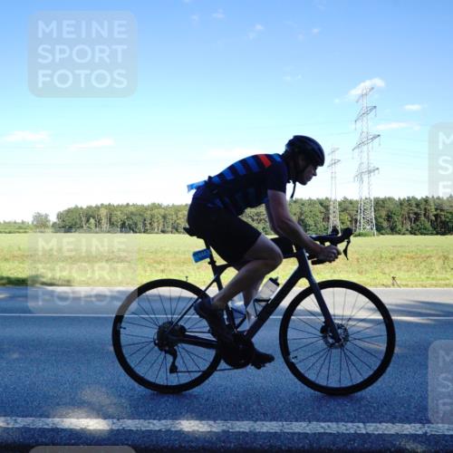 07.09.2025 - 19. Norderstedt Triathlon Michael Burmester http://msf.ph/oto/8853645 07.09.2025 16:04:34 Radfahren 873, 953, 1444, 1464, 1592 meine-sportfotos.de