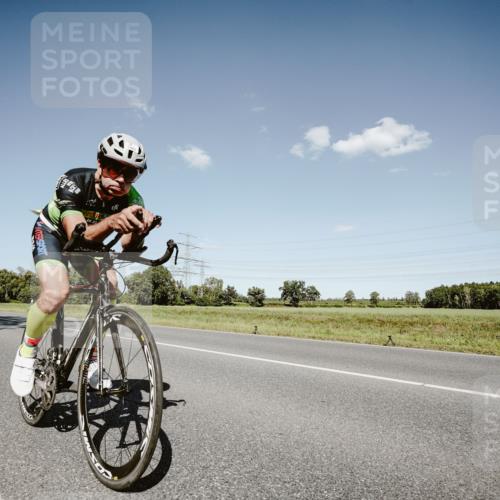 07.09.2025 - 19. Norderstedt Triathlon Michael Burmester http://msf.ph/oto/8853659 07.09.2025 14:49:22 Radfahren 1481 meine-sportfotos.de
