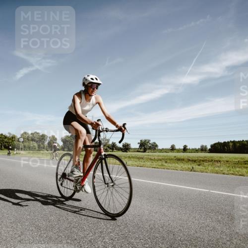 07.09.2025 - 19. Norderstedt Triathlon Michael Burmester http://msf.ph/oto/8853661 07.09.2025 11:52:28 Radfahren 731 meine-sportfotos.de