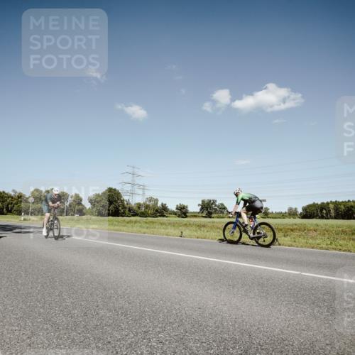 07.09.2025 - 19. Norderstedt Triathlon Michael Burmester http://msf.ph/oto/8853666 07.09.2025 14:49:29 Radfahren 398, 1404, 1430 meine-sportfotos.de