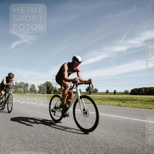 07.09.2025 - 19. Norderstedt Triathlon Michael Burmester http://msf.ph/oto/8853696 07.09.2025 11:52:51 Radfahren 136, 791, 837 meine-sportfotos.de