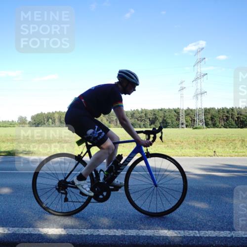07.09.2025 - 19. Norderstedt Triathlon Michael Burmester http://msf.ph/oto/8853706 07.09.2025 16:05:01 Radfahren 548, 1515, 1557 meine-sportfotos.de