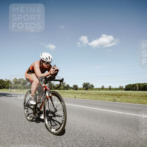 07.09.2025 - 19. Norderstedt Triathlon Michael Burmester http://msf.ph/oto/8853709 07.09.2025 14:50:02 Radfahren 460 meine-sportfotos.de