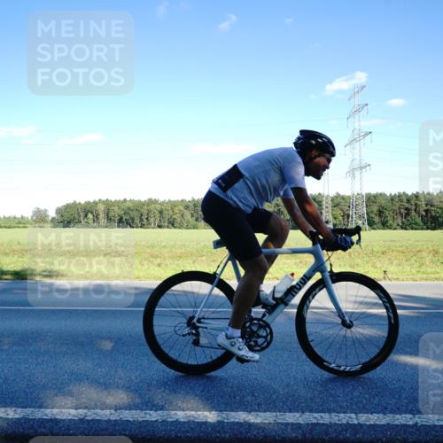 07.09.2025 - 19. Norderstedt Triathlon Michael Burmester http://msf.ph/oto/8853717 07.09.2025 16:05:07 Radfahren 548, 549, 935, 955, 1093, 1096, 1539 meine-sportfotos.de