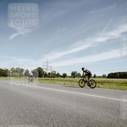 07.09.2025 - 19. Norderstedt Triathlon Michael Burmester http://msf.ph/oto/8853724 07.09.2025 11:53:08 Radfahren  meine-sportfotos.de