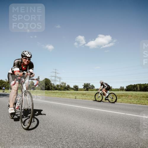 07.09.2025 - 19. Norderstedt Triathlon Michael Burmester http://msf.ph/oto/8853728 07.09.2025 14:50:17 Radfahren 445 meine-sportfotos.de
