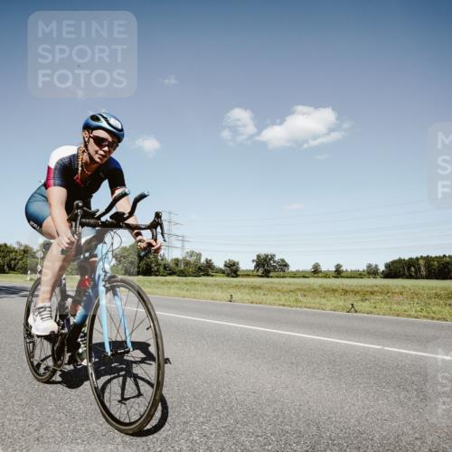 07.09.2025 - 19. Norderstedt Triathlon Michael Burmester http://msf.ph/oto/8853736 07.09.2025 14:50:25 Radfahren 363, 476, 1431, 1470 meine-sportfotos.de