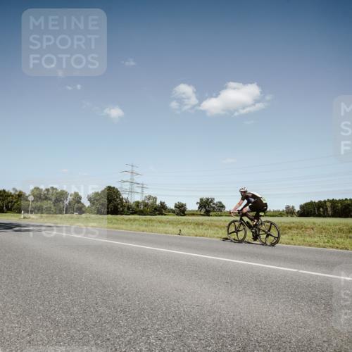 07.09.2025 - 19. Norderstedt Triathlon Michael Burmester http://msf.ph/oto/8853741 07.09.2025 14:50:28 Radfahren 476, 1431, 1470 meine-sportfotos.de