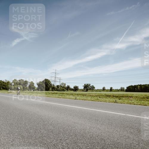 07.09.2025 - 19. Norderstedt Triathlon Michael Burmester http://msf.ph/oto/8853743 07.09.2025 11:53:20 Radfahren 286, 800 meine-sportfotos.de