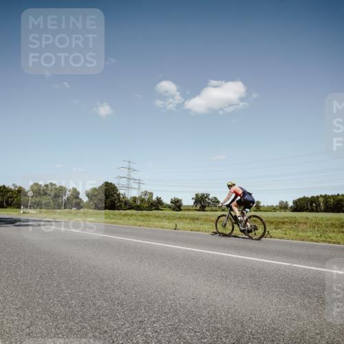 07.09.2025 - 19. Norderstedt Triathlon Michael Burmester http://msf.ph/oto/8853763 07.09.2025 14:50:50 Radfahren 888 meine-sportfotos.de