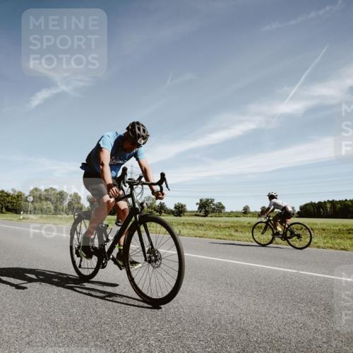 07.09.2025 - 19. Norderstedt Triathlon Michael Burmester http://msf.ph/oto/8853776 07.09.2025 11:53:39 Radfahren 168, 765, 846 meine-sportfotos.de