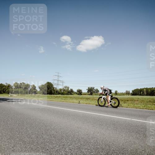 07.09.2025 - 19. Norderstedt Triathlon Michael Burmester http://msf.ph/oto/8853793 07.09.2025 14:51:24 Radfahren 365 meine-sportfotos.de