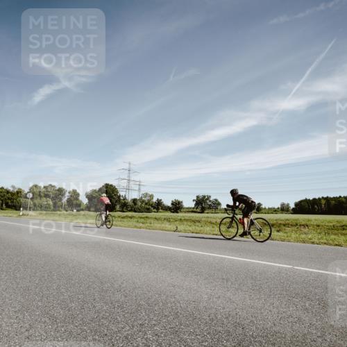 07.09.2025 - 19. Norderstedt Triathlon Michael Burmester http://msf.ph/oto/8853796 07.09.2025 11:54:03 Radfahren 714 meine-sportfotos.de