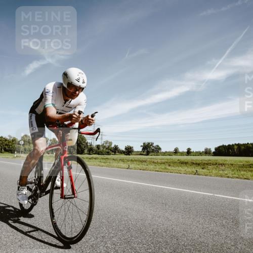 07.09.2025 - 19. Norderstedt Triathlon Michael Burmester http://msf.ph/oto/8853810 07.09.2025 11:54:13 Radfahren 281, 861, 1363 meine-sportfotos.de