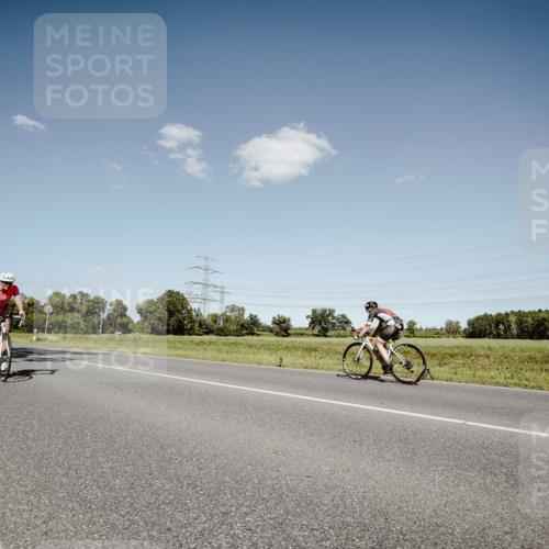 07.09.2025 - 19. Norderstedt Triathlon Michael Burmester http://msf.ph/oto/8853831 07.09.2025 14:52:17 Radfahren 897 meine-sportfotos.de