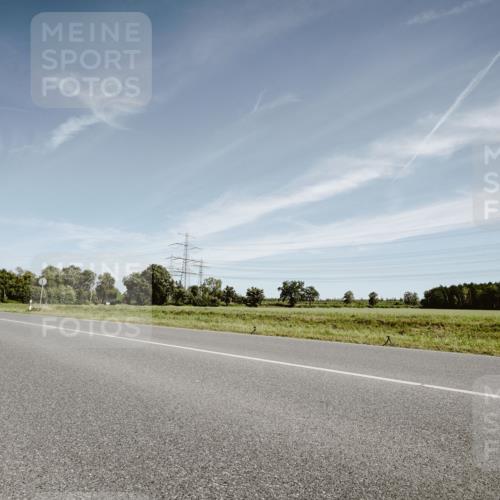 07.09.2025 - 19. Norderstedt Triathlon Michael Burmester http://msf.ph/oto/8853832 07.09.2025 11:54:28 Radfahren 215 meine-sportfotos.de