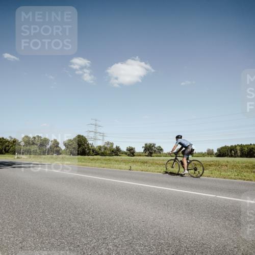 07.09.2025 - 19. Norderstedt Triathlon Michael Burmester http://msf.ph/oto/8853836 07.09.2025 14:52:24 Radfahren 420, 428, 1434, 1486 meine-sportfotos.de