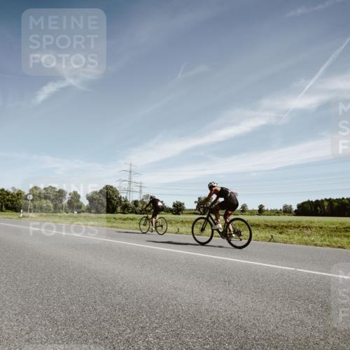 07.09.2025 - 19. Norderstedt Triathlon Michael Burmester http://msf.ph/oto/8853839 07.09.2025 11:54:30 Radfahren 215 meine-sportfotos.de