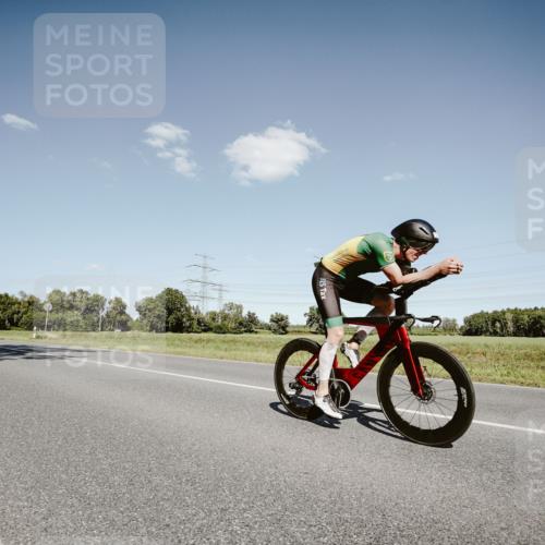 07.09.2025 - 19. Norderstedt Triathlon Michael Burmester http://msf.ph/oto/8853851 07.09.2025 14:52:28 Radfahren 364, 420, 428, 1434, 1486, 1502 meine-sportfotos.de
