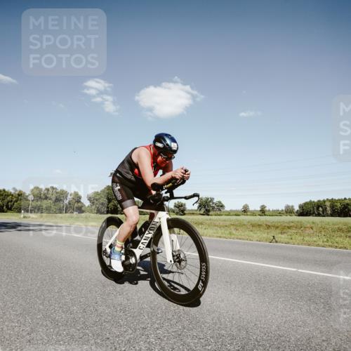 07.09.2025 - 19. Norderstedt Triathlon Michael Burmester http://msf.ph/oto/8853861 07.09.2025 14:52:43 Radfahren 884 meine-sportfotos.de