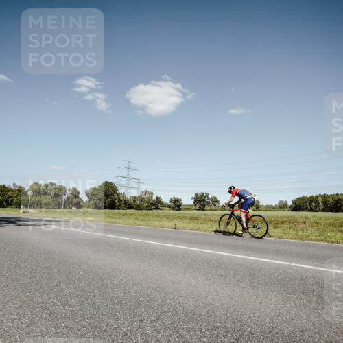 07.09.2025 - 19. Norderstedt Triathlon Michael Burmester http://msf.ph/oto/8853867 07.09.2025 14:52:54 Radfahren 1488 meine-sportfotos.de