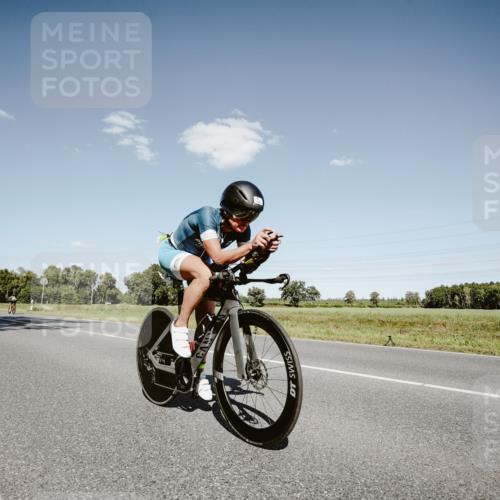 07.09.2025 - 19. Norderstedt Triathlon Michael Burmester http://msf.ph/oto/8853878 07.09.2025 14:52:59 Radfahren 444, 1466, 1488 meine-sportfotos.de