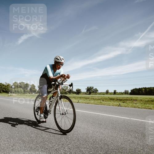 07.09.2025 - 19. Norderstedt Triathlon Michael Burmester http://msf.ph/oto/8853890 07.09.2025 11:55:05 Radfahren 807 meine-sportfotos.de