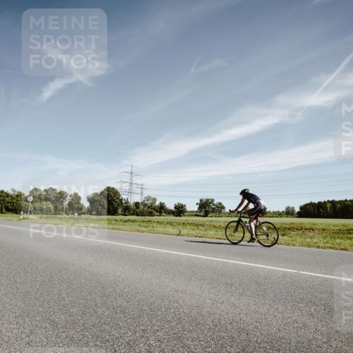 07.09.2025 - 19. Norderstedt Triathlon Michael Burmester http://msf.ph/oto/8853897 07.09.2025 11:55:11 Radfahren 703, 1358 meine-sportfotos.de