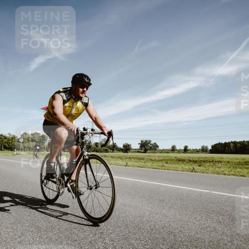 07.09.2025 - 19. Norderstedt Triathlon Michael Burmester http://msf.ph/oto/8853900 07.09.2025 11:55:13 Radfahren 703, 1358 meine-sportfotos.de
