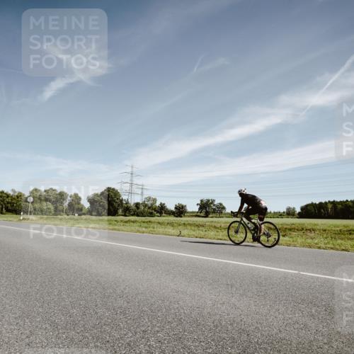 07.09.2025 - 19. Norderstedt Triathlon Michael Burmester http://msf.ph/oto/8853907 07.09.2025 11:55:19 Radfahren  meine-sportfotos.de