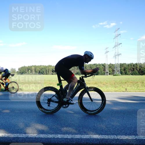 07.09.2025 - 19. Norderstedt Triathlon Michael Burmester http://msf.ph/oto/8853910 07.09.2025 16:06:32 Radfahren 491, 871, 1056, 1083, 1561 meine-sportfotos.de